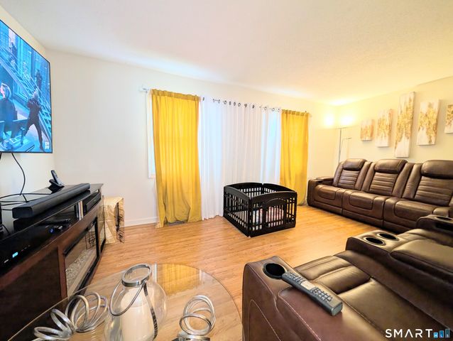 63 Summit Commons 63, Derby, CT 06418