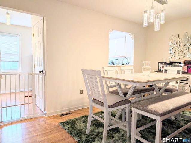 63 Summit Commons 63, Derby, CT 06418