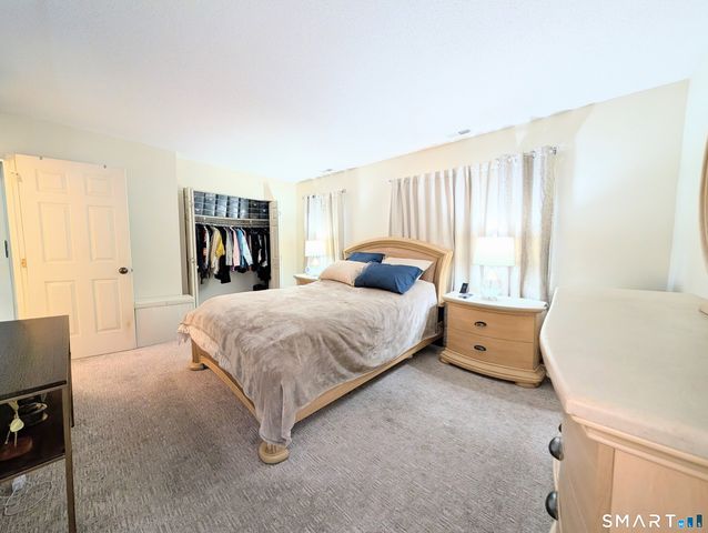 63 Summit Commons 63, Derby, CT 06418