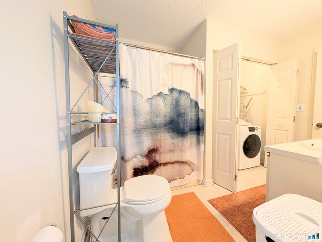 63 Summit Commons 63, Derby, CT 06418