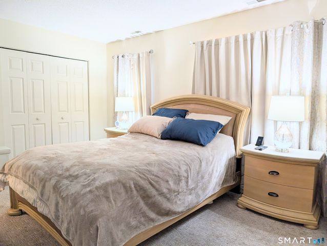 63 Summit Commons 63, Derby, CT 06418