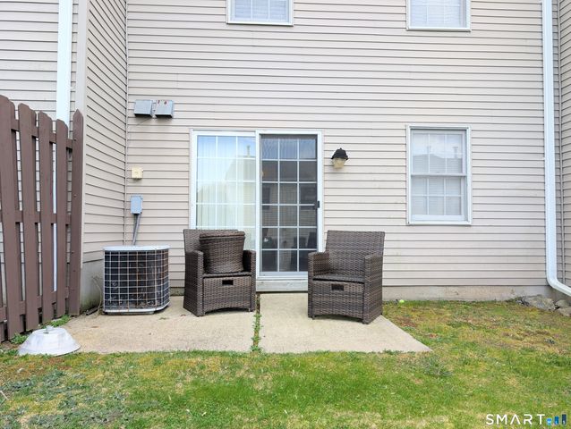 63 Summit Commons 63, Derby, CT 06418