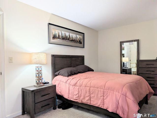 63 Summit Commons 63, Derby, CT 06418