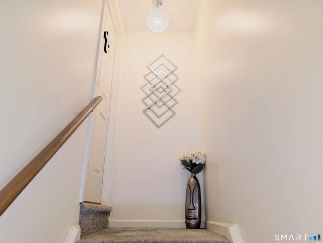 63 Summit Commons 63, Derby, CT 06418