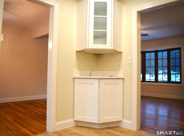 10 Meeting House Road, Barkhamsted, CT 06063