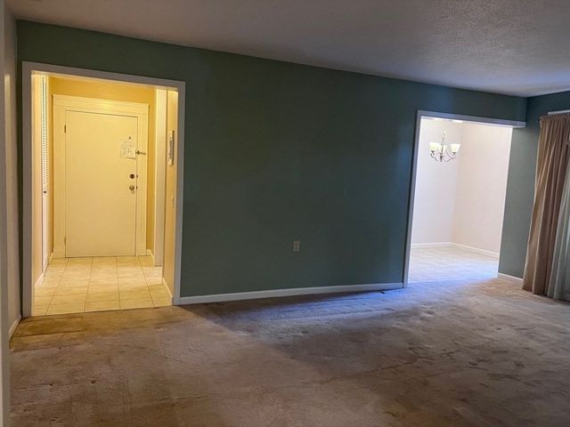 70 Shrewsbury Green C, Shrewsbury, MA 01545