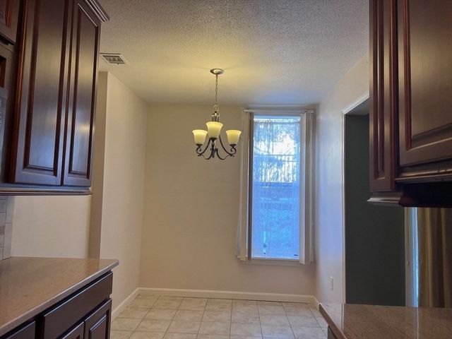 70 Shrewsbury Green C, Shrewsbury, MA 01545