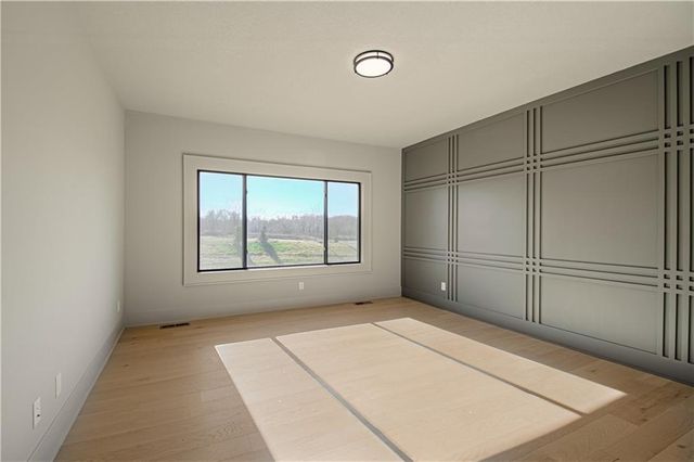 1009 Wilds Parkway, Greenwood, MO 64034