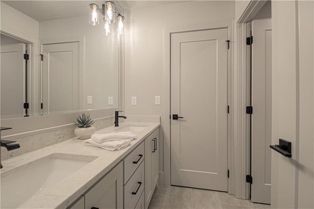 1009 Wilds Parkway, Greenwood, MO 64034