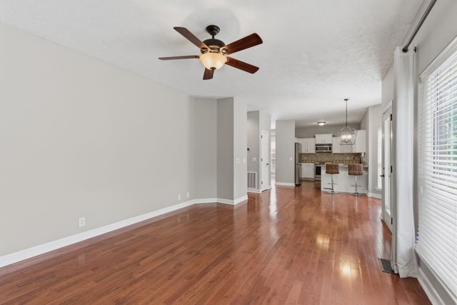5117 W Oak Highland Dr, Antioch, TN 37013