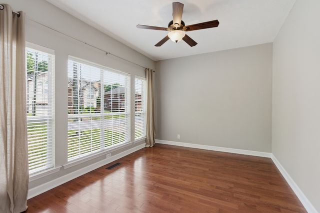 5117 W Oak Highland Dr, Antioch, TN 37013