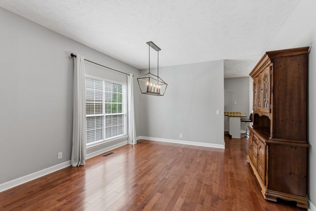 5117 W Oak Highland Dr, Antioch, TN 37013