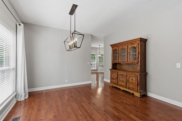 5117 W Oak Highland Dr, Antioch, TN 37013