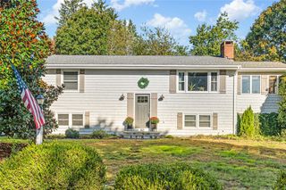 10 Highland Road, North Kingstown, RI 02874