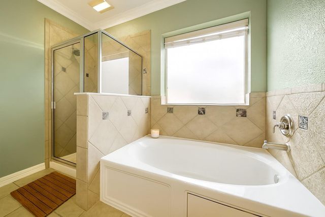 15238 Henderson Point Drive, Cypress, TX 77429