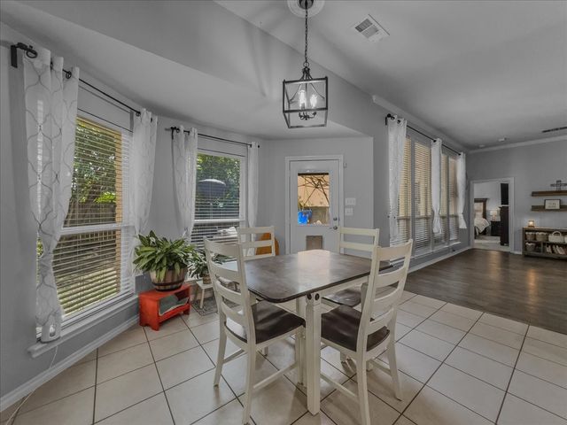 2514 Mustang Drive, Arlington, TX 76001