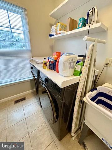 5 MILESTONE MANOR CT, Germantown, MD 20876