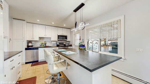 918 Park Drive, Melrose Park, IL 60160