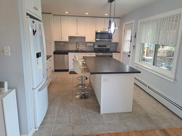 918 Park Drive, Melrose Park, IL 60160