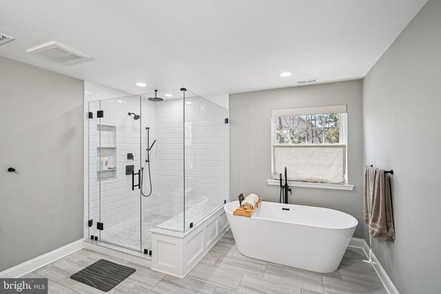 209 ANDY WARHOL WAY, Marlton, NJ 08053