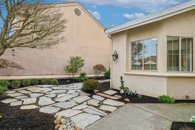 2190 Canyon Lakes Dr, San Ramon, CA 94582