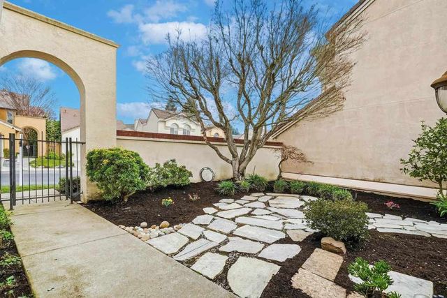 2190 Canyon Lakes Dr, San Ramon, CA 94582