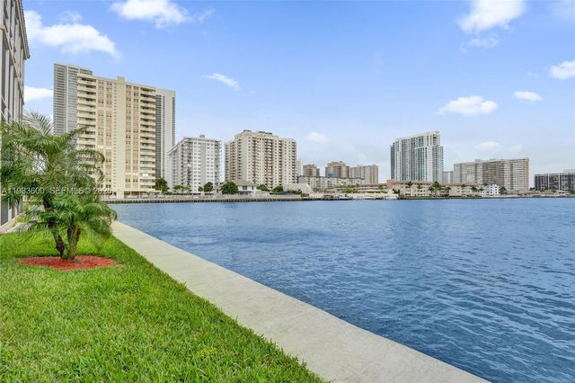 2600 Diana Dr 110, Hallandale Beach, FL 33009