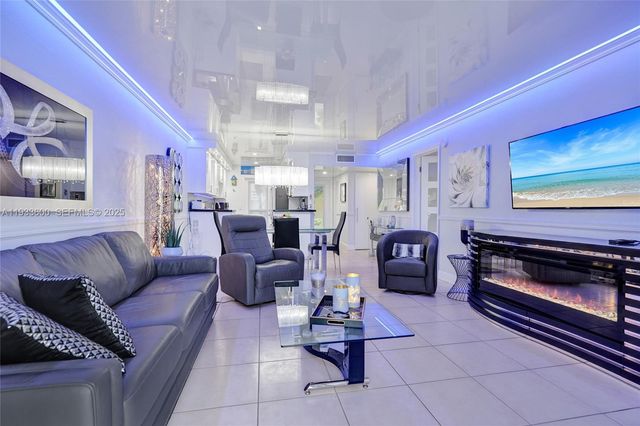 2600 Diana Dr 110, Hallandale Beach, FL 33009