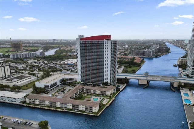 2600 Diana Dr 110, Hallandale Beach, FL 33009