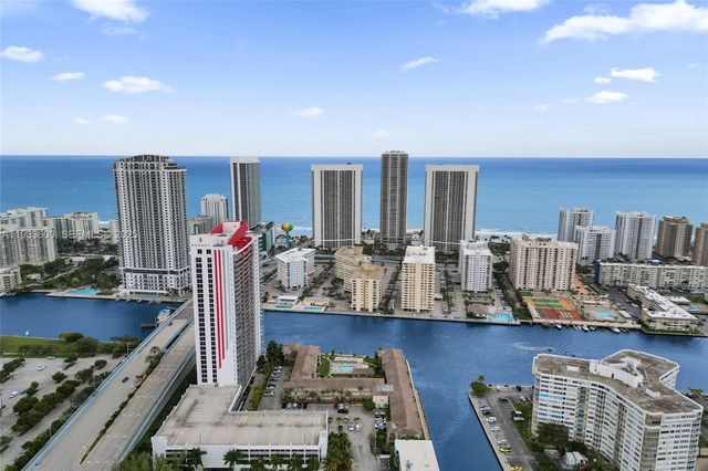 2600 Diana Dr 110, Hallandale Beach, FL 33009
