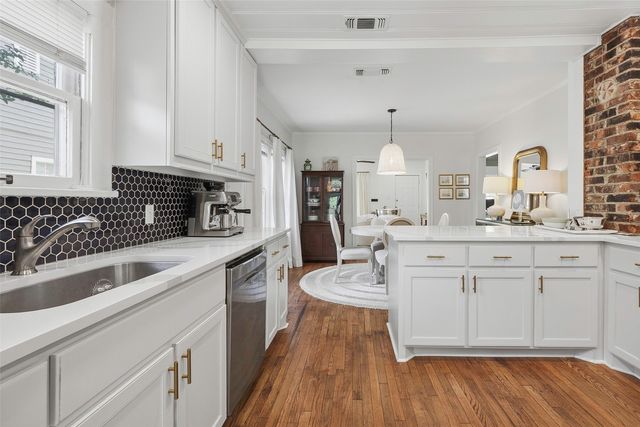 3821 El Campo Avenue, Fort Worth, TX 76107