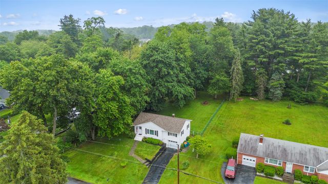 29 Chestnut Street, Poughkeepsie, NY 12601