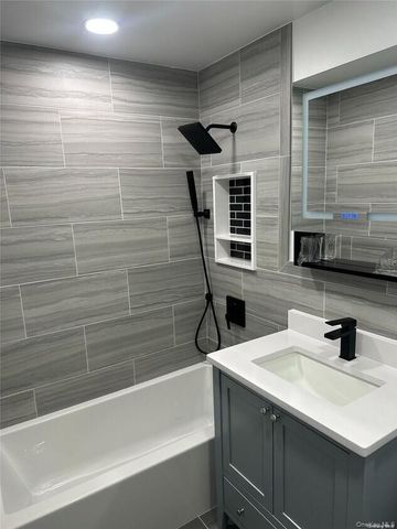 233 E Fulton Street, Long Beach, NY 11561