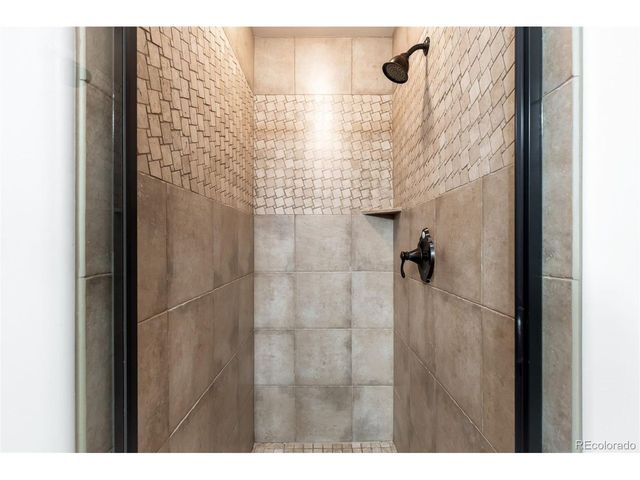 7680 E 6th Ave, Denver, CO 80230