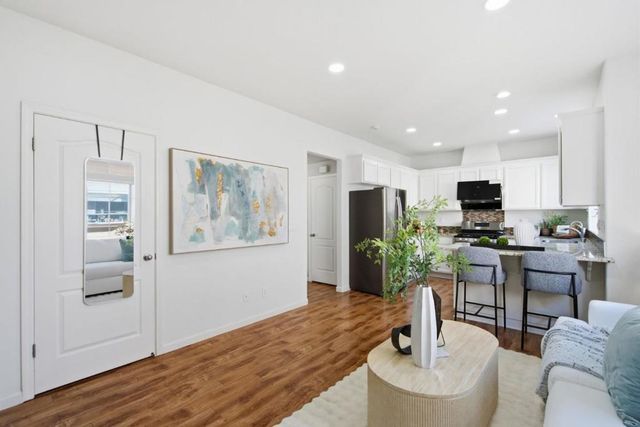 2434 Nobili Avenue, Santa Clara, CA 95051