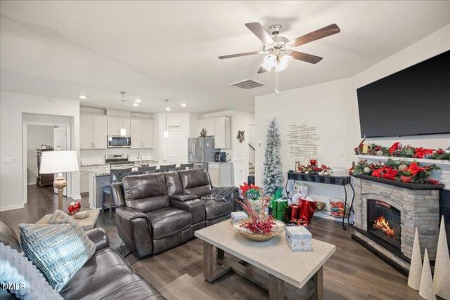 2131 Knight Crossing Road, Durham, NC 27703