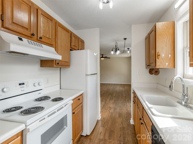 203 Rocky Mountain Way, Arden, NC 28704