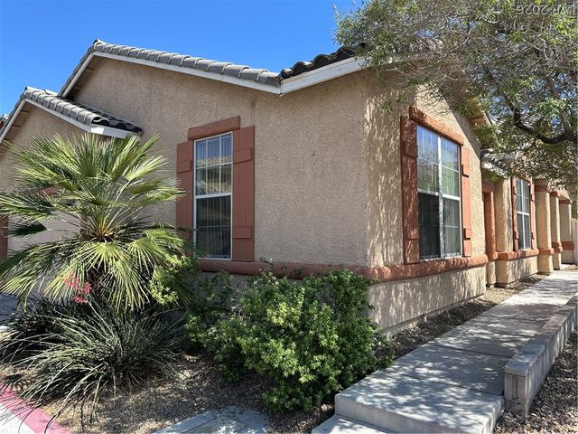 2525 LIVING ROCK Avenue, Las Vegas, NV 89106