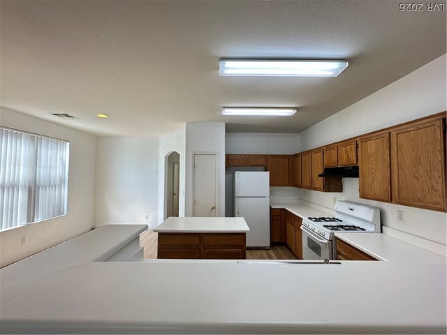 2525 LIVING ROCK Avenue, Las Vegas, NV 89106