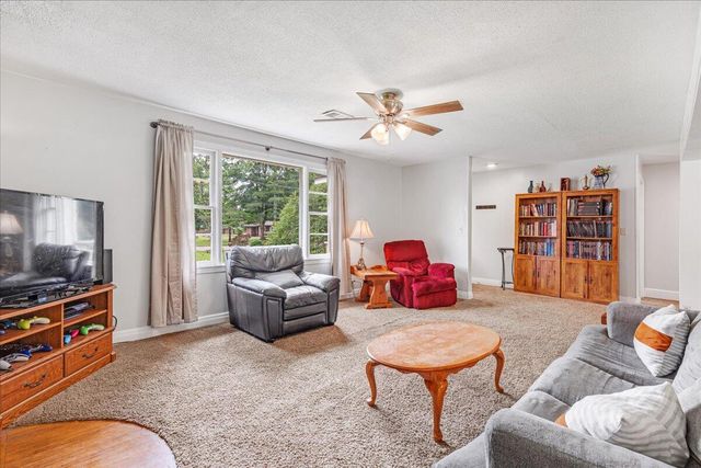 819 Betsy Pack Drive, Jasper, TN 37347