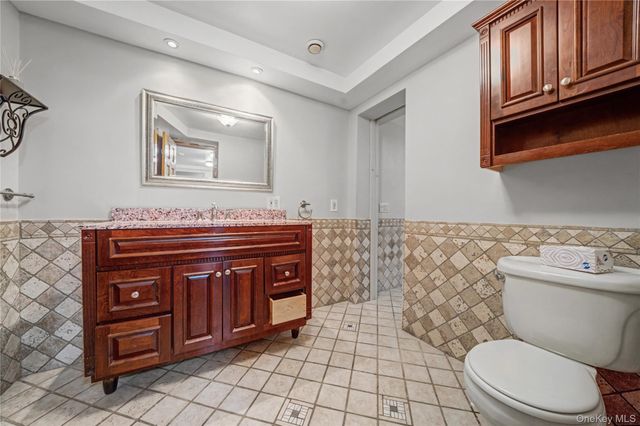 46 Merriewold Lane N, Monroe, NY 10950