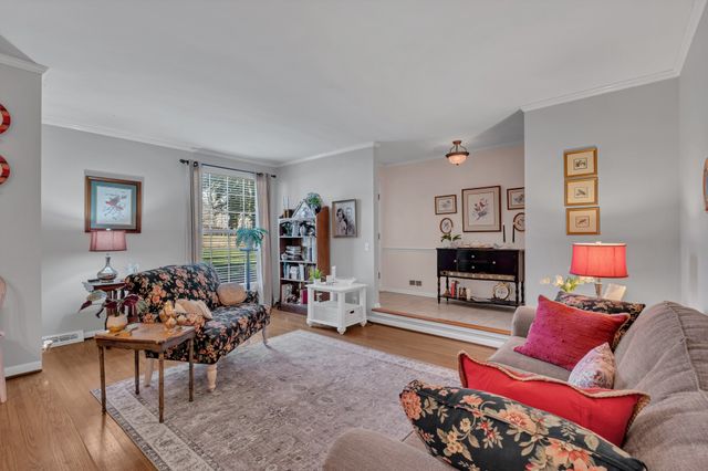 306 Raintree Dr, Hendersonville, TN 37075