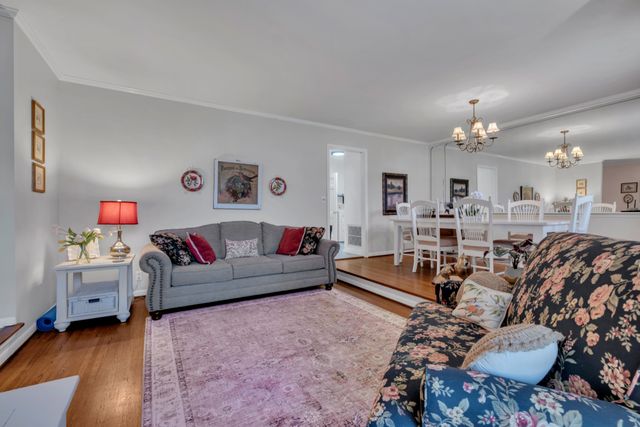 306 Raintree Dr, Hendersonville, TN 37075