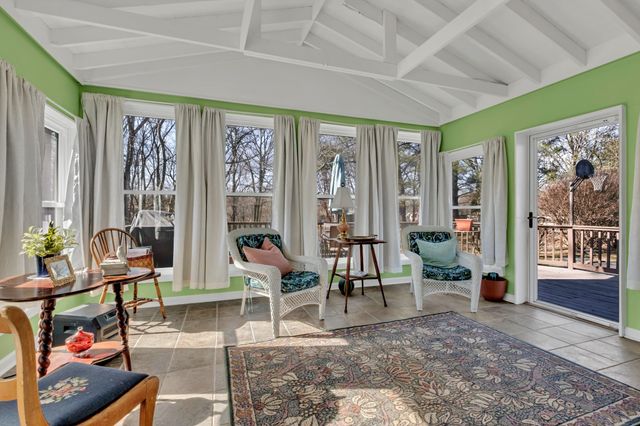 306 Raintree Dr, Hendersonville, TN 37075