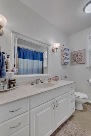 306 Raintree Dr, Hendersonville, TN 37075