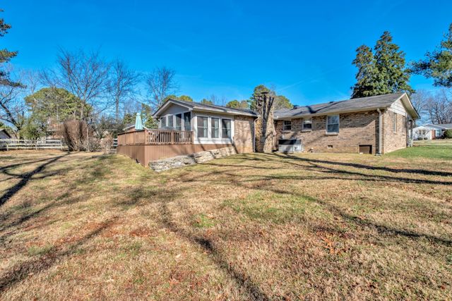 306 Raintree Dr, Hendersonville, TN 37075