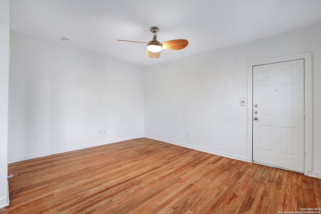 255 Natalen Ave Apt 202, San Antonio, TX 78209