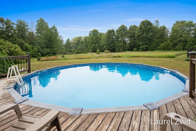 2281 N Green Creek Road, Fruitland Twp, MI 49445