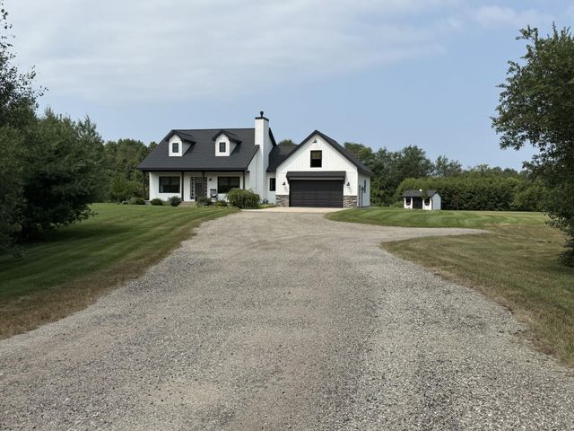 2281 N Green Creek Road, Fruitland Twp, MI 49445