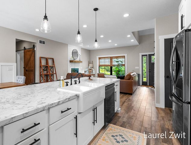 2281 N Green Creek Road, Fruitland Twp, MI 49445